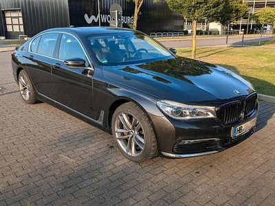 BMW 740