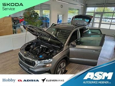 Grau Gebraucht 2023 Skoda Karoq Style SUV | 27.496 € (Guter Preis)