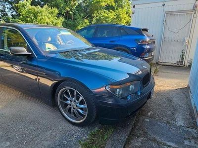 BMW 745