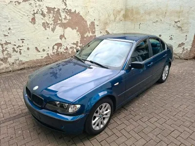 Gebraucht BMW 325 192 PS (141 kW) 2004 Blau Limousine