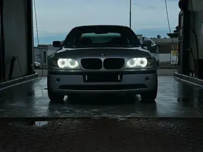 Gebraucht BMW 318 143 PS (105 kW) 2003 Silber Limousine