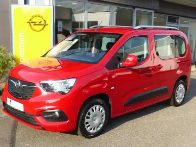 Gebraucht Opel Combo Life Edition 131 PS (96 kW) 2019 Rubin rot Van / Kleinbus
