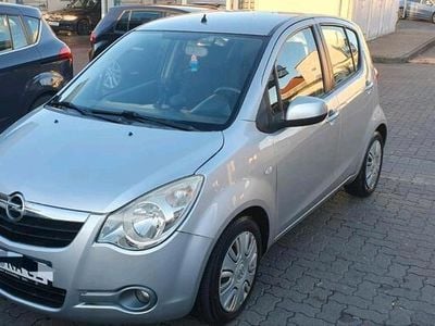Opel Agila