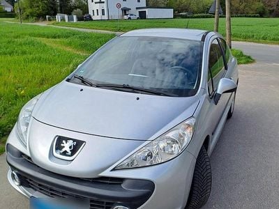 Second-hand Peugeot 207 73 CP (53 kW) 2009 Argintiu Hatchback