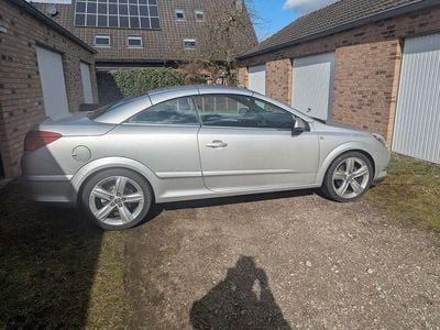 Gebraucht Opel Astra Cabriolet 140 PS (102 kW) 2008 Schwarz Cabrio