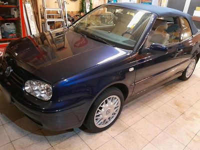 Gebraucht VW Golf 115 PS (84 kW) 2003 Blau Cabrio
