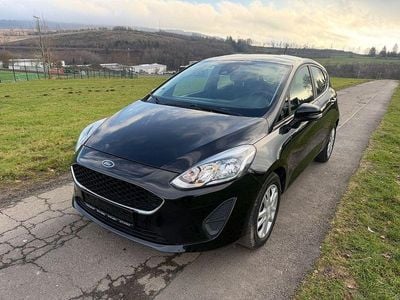 Schwarz Gebraucht 2019 Ford Fiesta Trend Limousine | 11.990 € (Fairer Preis)