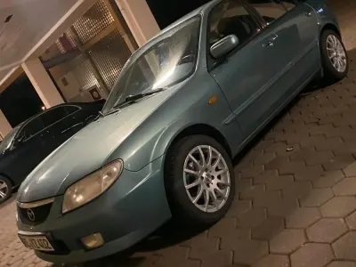 Gebraucht Mazda 323F Sporty 98 PS (72 kW) 2002 Grün Limousine