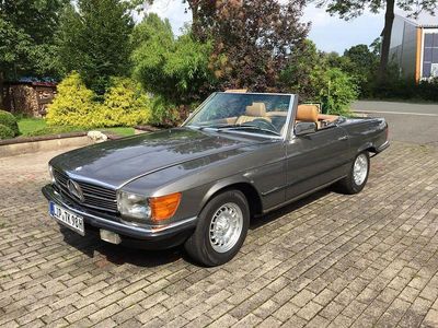 Usata Mercedes SL380 204 CV (150 kW) 1984 Grigio Cabrio