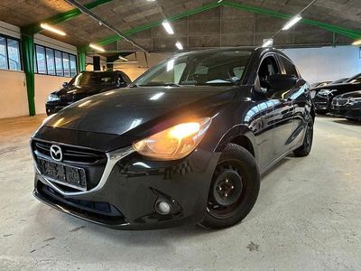 Schwarz Gebraucht 2015 Mazda 2 Sports-Line Limousine | 5.395 € (Teuer)