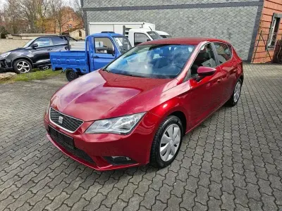Gebraucht Seat Leon Reference 105 PS (77 kW) 2014 Montsantrot metallic Limousine