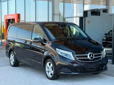 Gebraucht Mercedes V220 Avantgarde 163 PS (119 kW) 2016 Obsidianschwarz metallic Van / Kleinbus