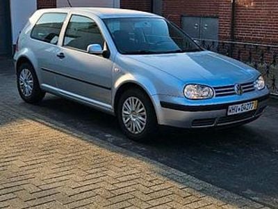 Silber Gebraucht 2002 VW Golf IV Kleinwagen | 2.250 € (Fairer Preis)