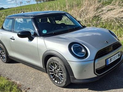 Usata Mini Cooper Classic 156 CV (114 kW) 2024 Argento Utilitaria