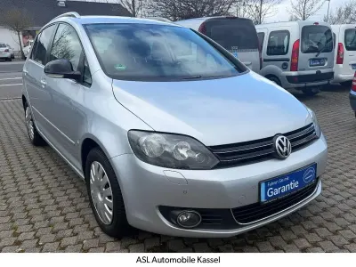Usata VW Golf VI Style 105 CV (77 kW) 2011 Argento Utilitaria