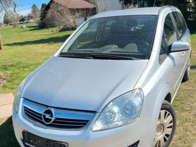 Gebraucht Opel Zafira 95 PS (69 kW) 2009 Silber Van / Kleinbus