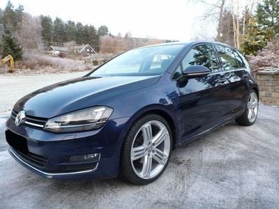 Gebraucht VW Golf VII Highline 122 PS (89 kW) 2013 Blau metallic Limousine