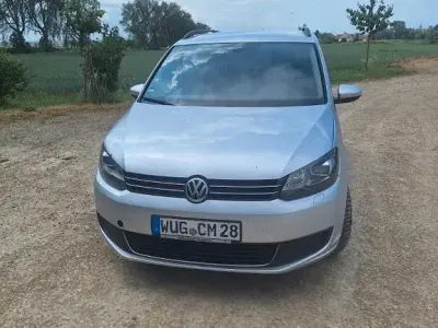 Gebraucht VW Touran Highline 150 PS (110 kW) 2014 Grau Van / Kleinbus