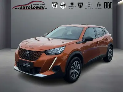 Second-hand Peugeot e-2008 Active 100 kW (136 CP) 2022 Portocaliu SUV