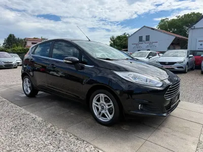 Gebraucht Ford Fiesta Titanium 101 PS (74 kW) 2013 Schwarz Kleinwagen