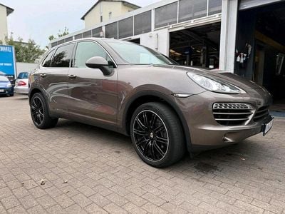 Braun Gebraucht 2012 Porsche Cayenne SUV | 15.000 € (Fairer Preis)