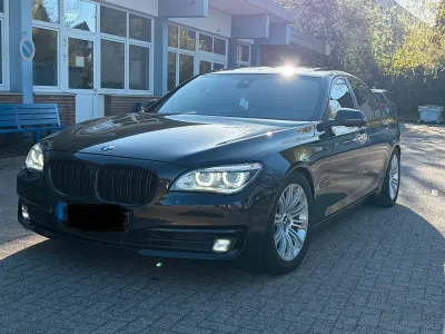 Gebraucht BMW 730 258 PS (189 kW) 2012 Schwarz Limousine
