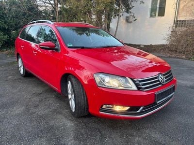 Gebraucht VW Passat 211 PS (155 kW) 2012 Rot Kombi