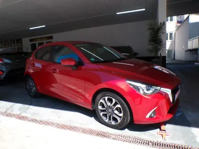 Gebraucht Mazda 2 Sports-Line 90 PS (66 kW) 2018 Rot Limousine