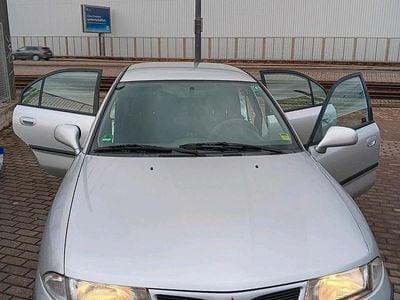 Gebraucht Mitsubishi Carisma 125 PS (91 kW) 1998 Grau Limousine