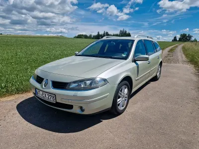 Gebraucht Renault Laguna II Initiale 135 PS (99 kW) 2005 Silber Kombi