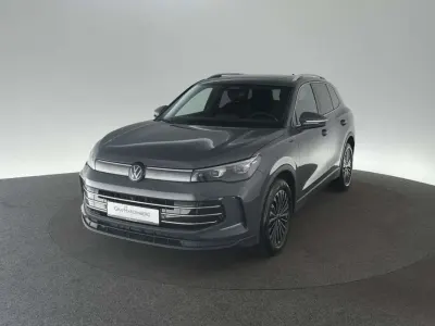 Gebraucht VW Tiguan Elegance 150 PS (110 kW) 2025 Grau SUV