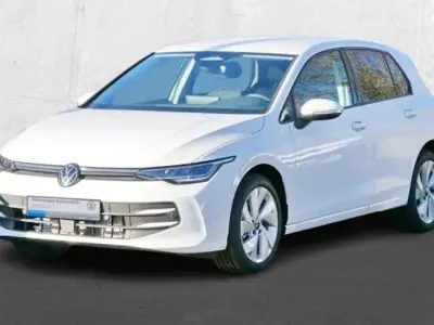 Neu VW Golf VIII Life 150 PS (110 kW) 2025 Weiß Kombi