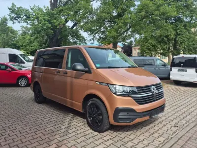 Gebraucht VW Multivan Family 150 PS (110 kW) 2020 Copper bronze metallic Van / Kleinbus