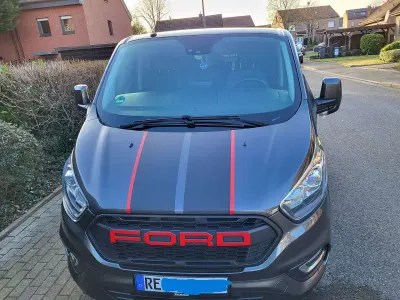 Gebraucht Ford Tourneo Custom Titanium 131 PS (96 kW) 2019 Grau Van