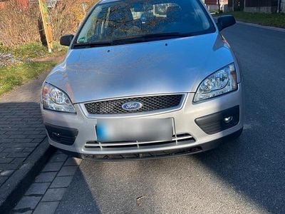 Gebraucht Ford Focus 101 PS (74 kW) 2006 Silber Limousine