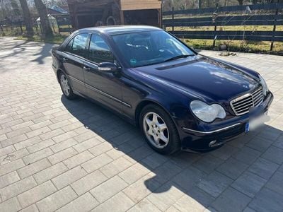 Mercedes C240