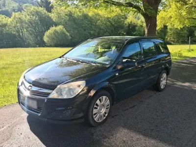 Gebraucht Opel Astra 101 PS (74 kW) 2007 Schwarz Kombi