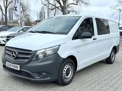 Używany Mercedes Vito 102 KM (75 kW) 2021 Biały Van