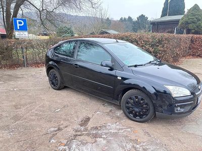 Usata Ford Focus 90 CV (66 kW) 2007 Nero Utilitaria