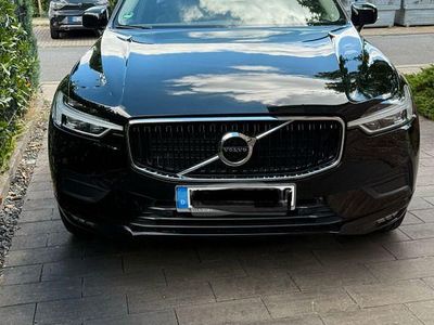 Second-hand Volvo XC60 Momentum 235 CP (172 kW) 2018 Negru SUV