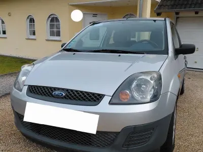 Gebraucht Ford Fiesta 69 PS (50 kW) 2006 Silber Kleinwagen