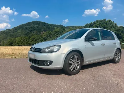 Gebraucht VW Golf VI 80 PS (58 kW) 2011 Grau Kleinwagen