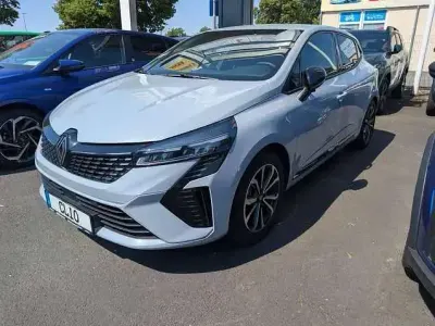 Gebraucht Renault Clio Techno 91 PS (66 kW) 2024 Grau (rafalegrau) Kleinwagen