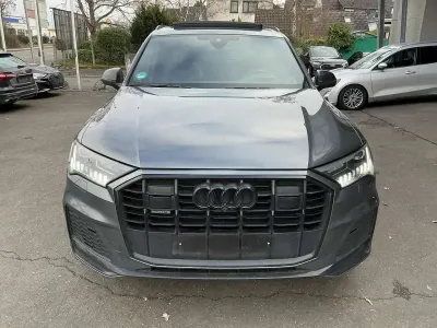 Gebraucht Audi Q7 S-Line 286 PS (210 kW) 2024 Schwarz SUV