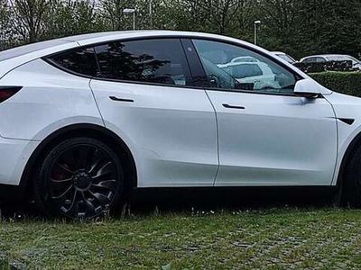 gebraucht Tesla Model Y Model YPerformance mit Anhängerkupplung