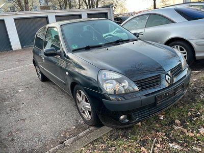 Gebraucht Renault Clio II 72 PS (52 kW) 2005 Schwarz Kleinwagen