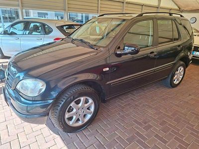 Usata Mercedes ML320 218 CV (160 kW) 2001 Blu SUV