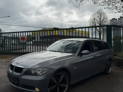 Gebraucht BMW 320 Sport Line 150 PS (110 kW) 2006 Grau Kombi