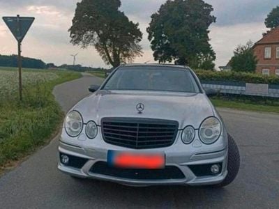 Usata Mercedes E240 177 CV (130 kW) 2002 Argento Berlina