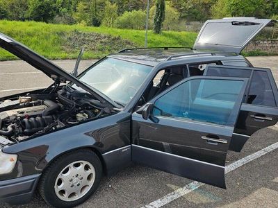 Mercedes E280